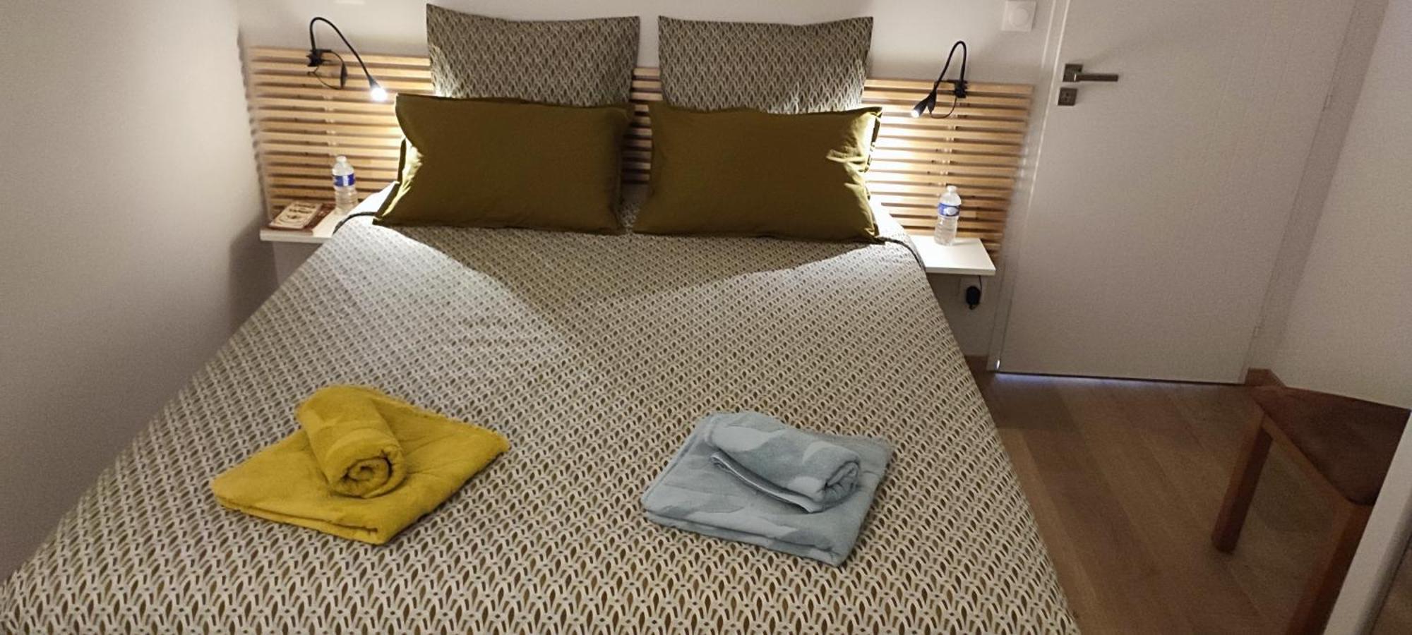 Du Cote De Chez Paule, Chambre Avec Entree Independante Et Salle D'Eau Privative Séméac Eksteriør billede
